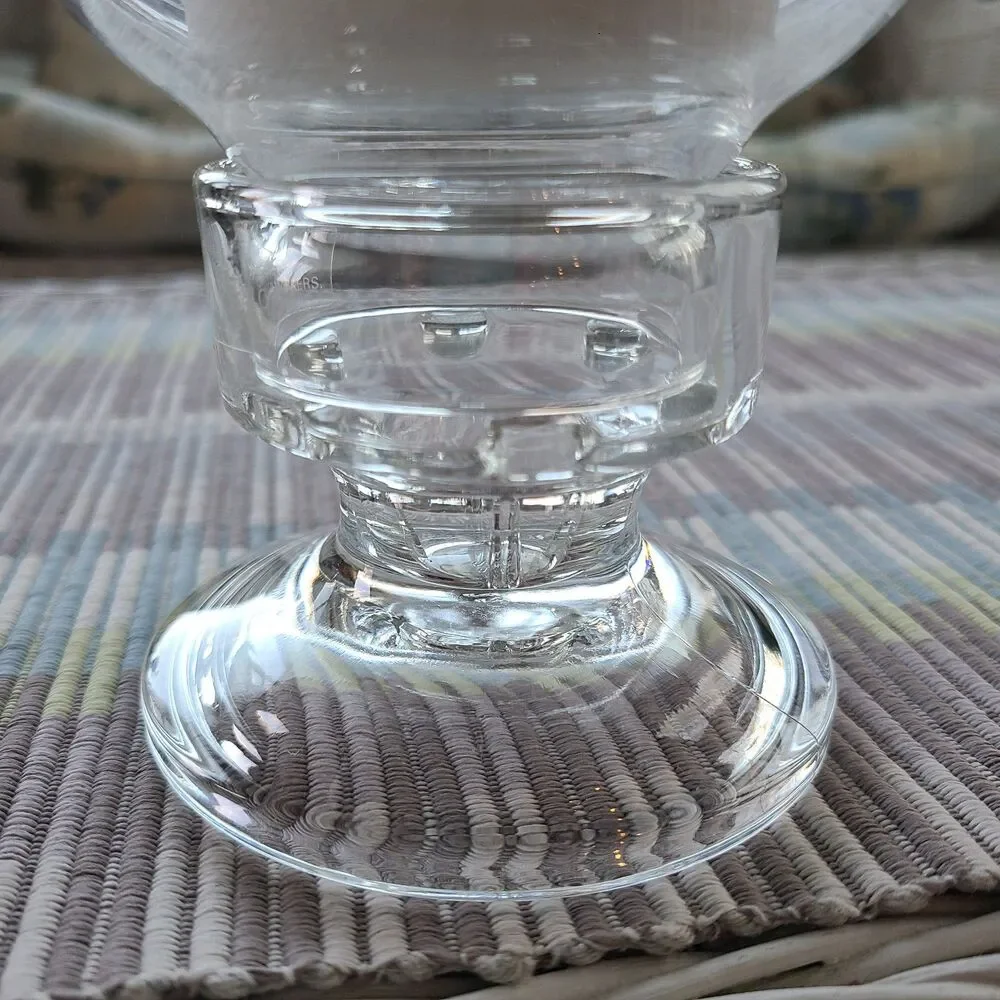 Vintage Avon President's Club 1996 Luminarc Glass Hurricane Lamp Sleigh Ride